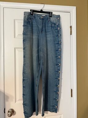 Vigoss Light Blue High-Waist Wide Leg Jeans with Side Button Trim 11/30